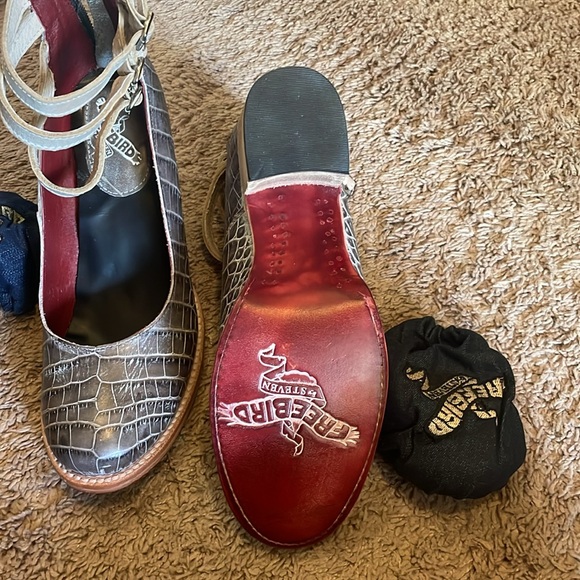 BRAND NEW NWOT free bird booties - Picture 5 of 10